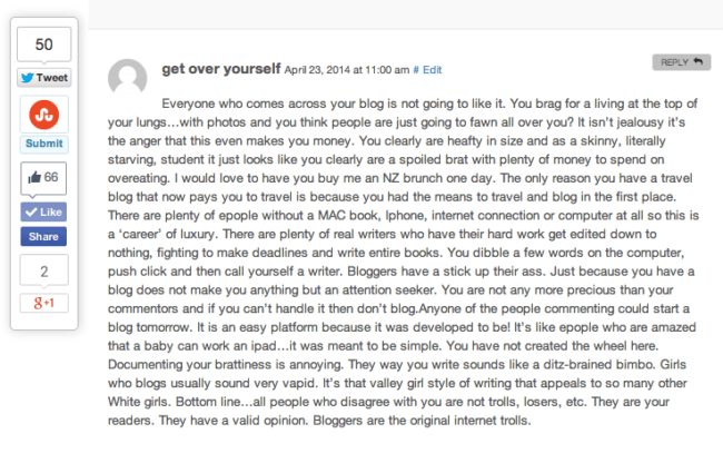 make money travel blogging